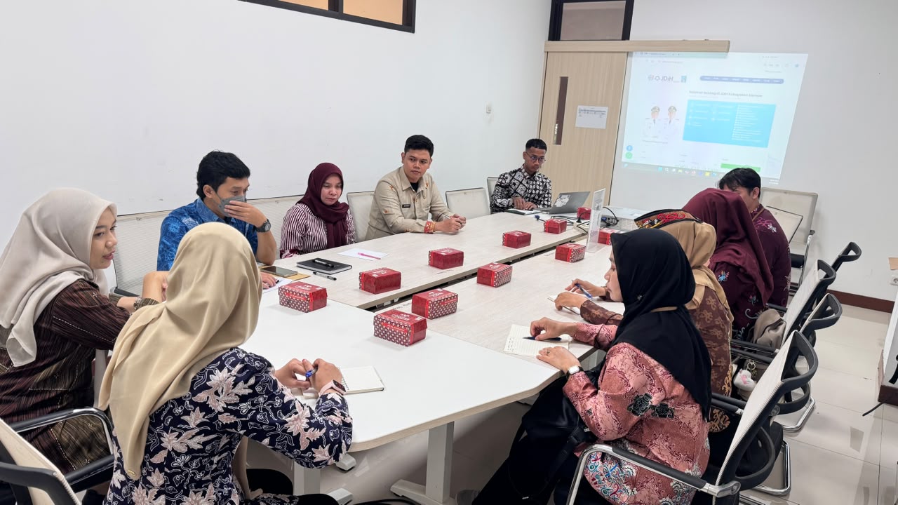 Tingkatkan Pelayanan Digital, Bagian Hukum Sekretariat Daerah Kabupaten Barito Utara Pelajari Pengelolaan Website JDIH Kabupaten Sleman